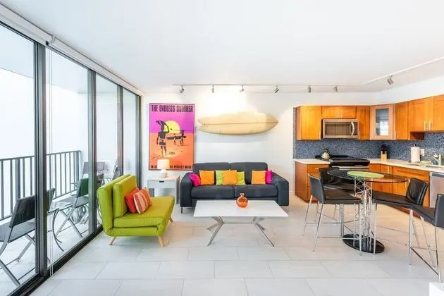 7th Floor Garden View Condo In Walking Distance to Waikiki Beach by Redawning