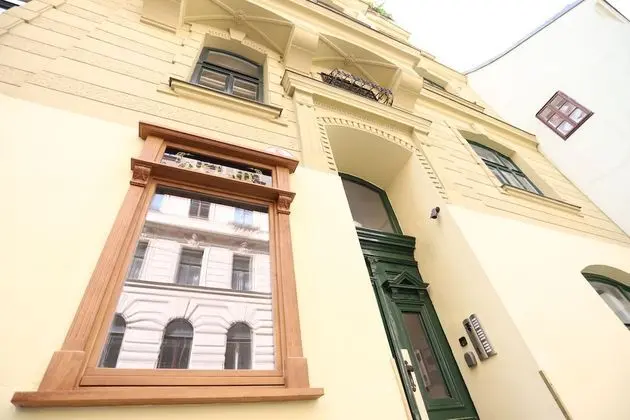 7th Heaven Vienna Center Apartments - Dış Mekan