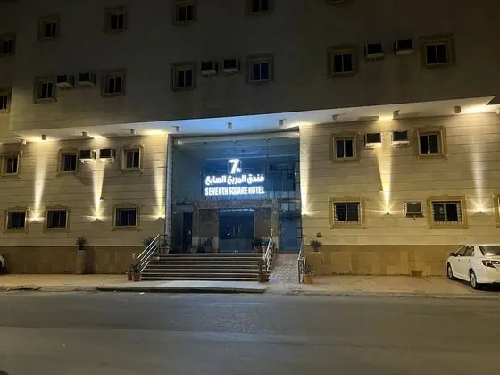 7th Square Hotel