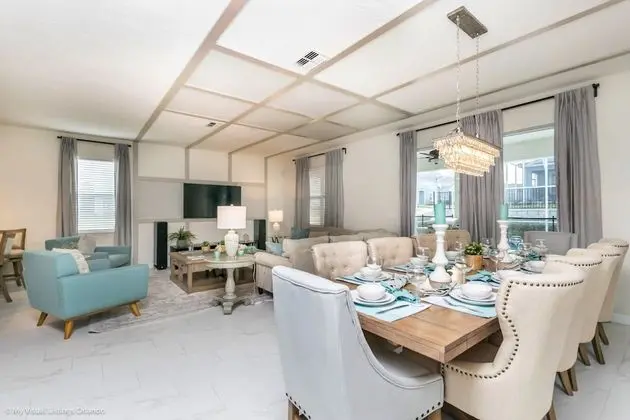 8 Bdrm Villa W Game Room and Cinema - Mutfak