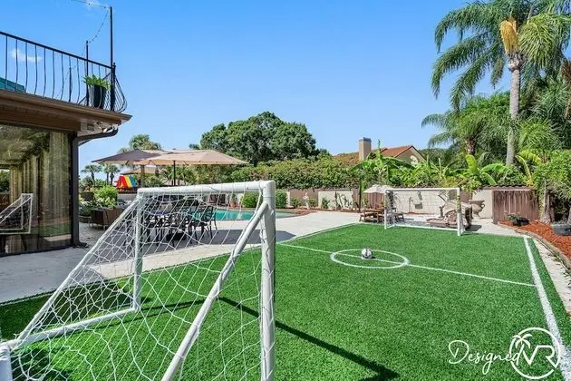 8 BR Heated Pool & Soccer Field - Dış Mekan