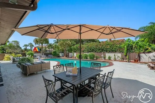 8 BR Heated Pool & Soccer Field - Yerinde Yemek