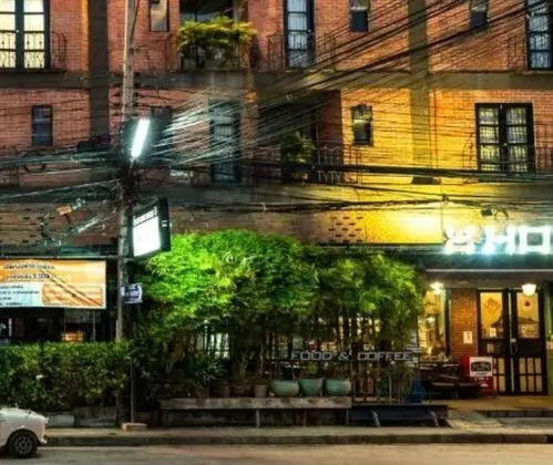 The 8 Factory Hostel
