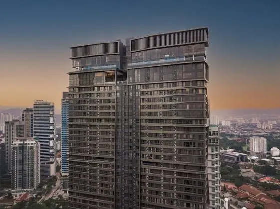 8 Kia Peng Suites