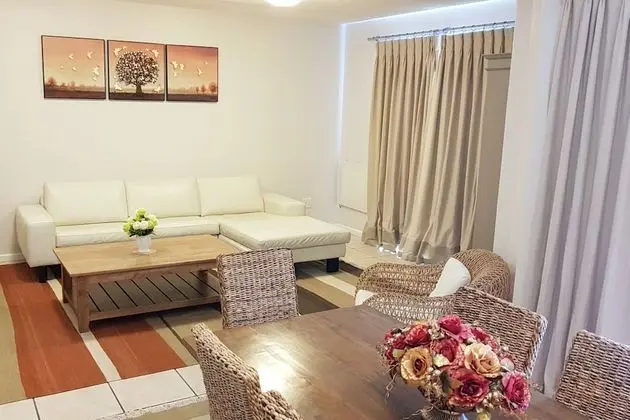 8 Moda Rossi Self catering - Lobi