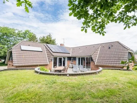 8 Person Holiday Home on a Holiday Park in Blåvand