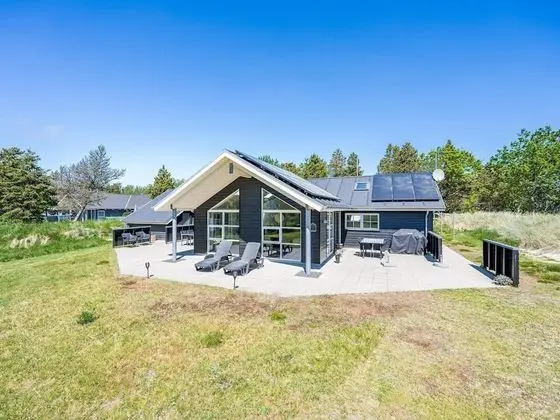 8 Person Holiday Home on a Holiday Park in Blåvand