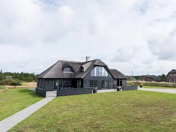 8 Person Holiday Home on a Holiday Park in Blåvand