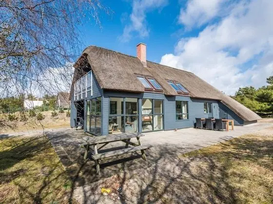 8 Person Holiday Home on a Holiday Park in Fanø