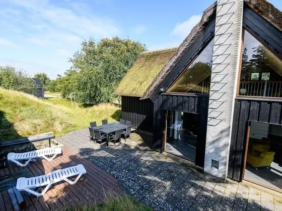 8 Person Holiday Home on a Holiday Park in Fanø