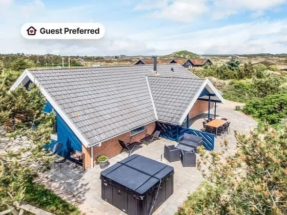 8 Person Holiday Home on a Holiday Park in Henne