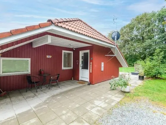 8 Person Holiday Home on a Holiday Park in Oksbøl