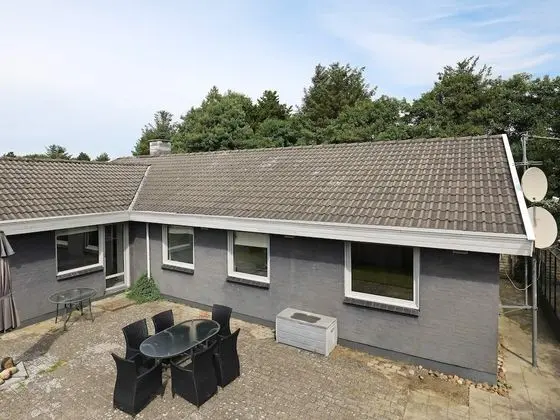 8 Person Holiday Home in Blåvand