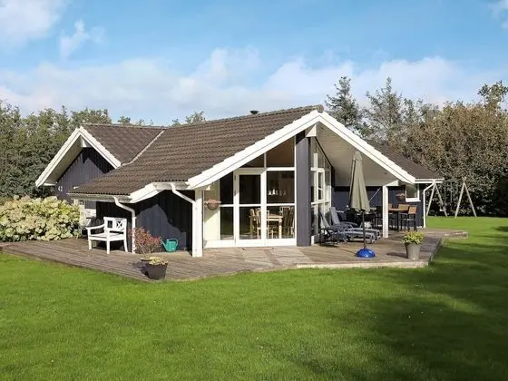 8 Person Holiday Home in Roslev