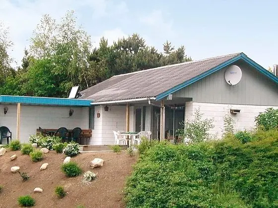 8 Person Holiday Home in Spottrup