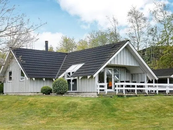 8 Person Holiday Home in Spottrup-by Traum