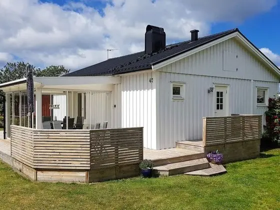 8 Person Holiday Home in Träslövsläge