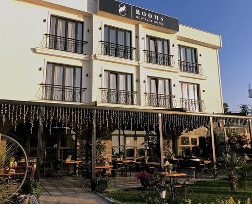 8 Rooms HotelFotoğrafı