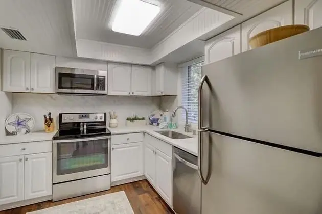 829 Ketch Court at The Sea Pines Resort - Mutfak