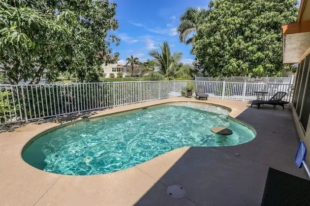 8297 Estero - Havuz