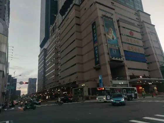 85 Cape Suites