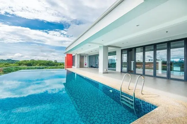 8500SF Rooftop Pool & Gym at Cyberjaya