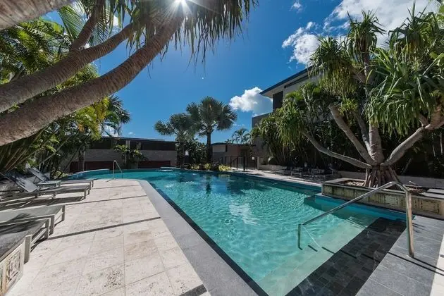 86 Whisper Bay Resort - Havuz