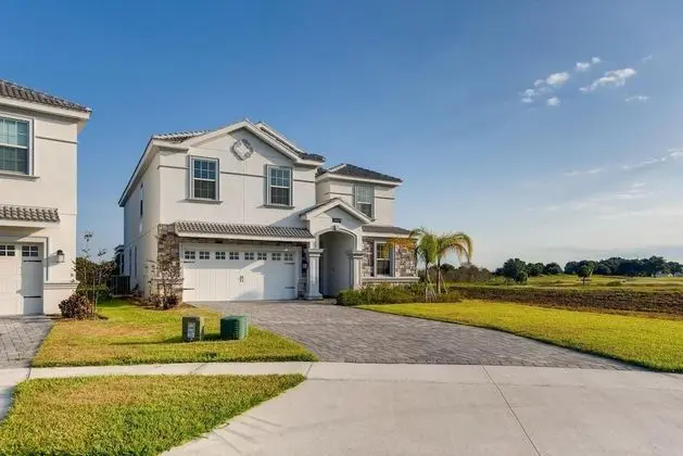 8801 IC Champions Gate - Luxury 8 Bed Single Family