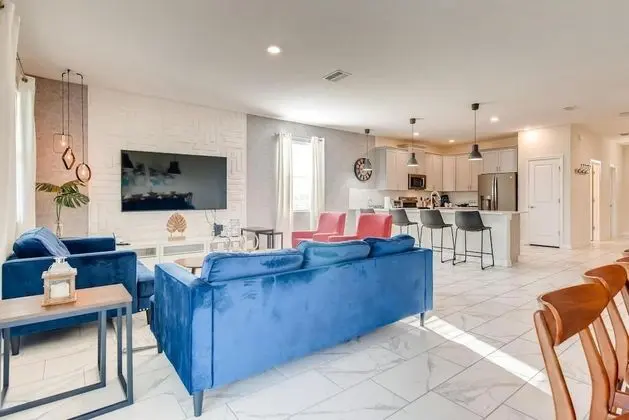 8801 IC Champions Gate - Luxury 8 Bed Single Family - Oda