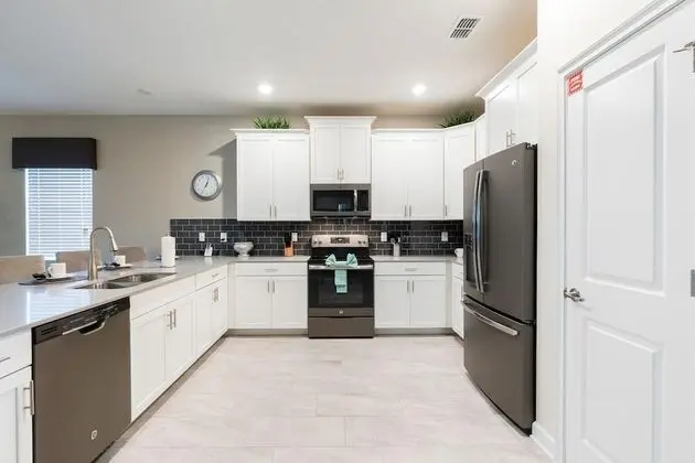 8914sid- the Retreat at Championsgate - Mutfak