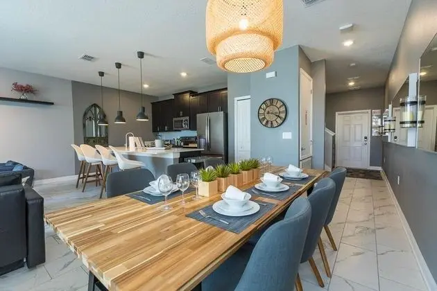 8924 SD - Champions Gate - Amazing Luxury 4 Bed Villa - Yerinde Yemek