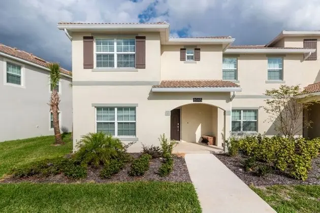 8945 SD - Champions Gate - Great 5 Beds Townhome