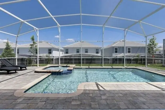 8BR 5BA ChampionsGate Pool Home - Havuz