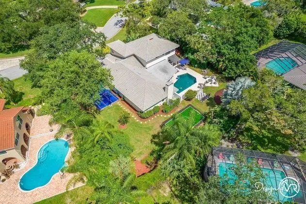 8BR Villa with Heated Pool Near Beach