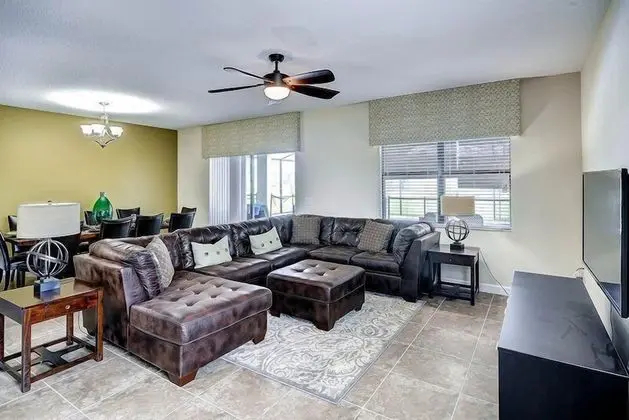 8BR Pool Home wTheatre