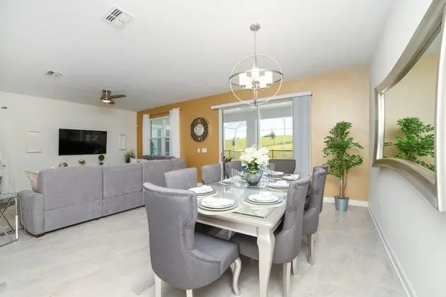 9 Bdrm Champions Gate Villa - Oda