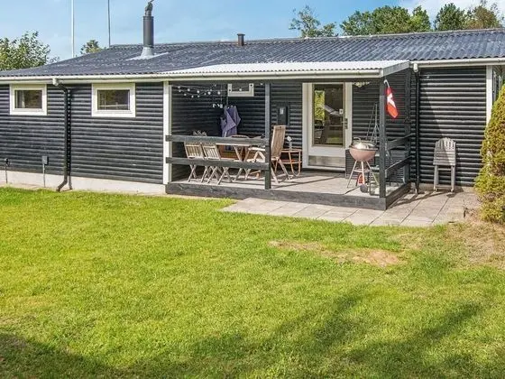 9 Person Holiday Home in Allingåbro