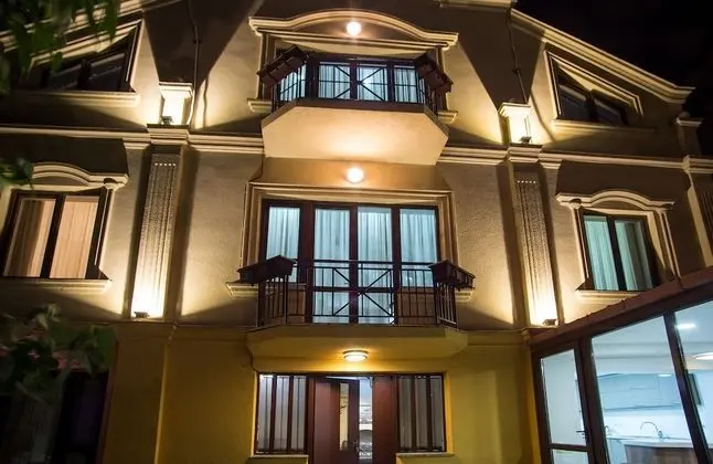 Hotel 9 rooms
