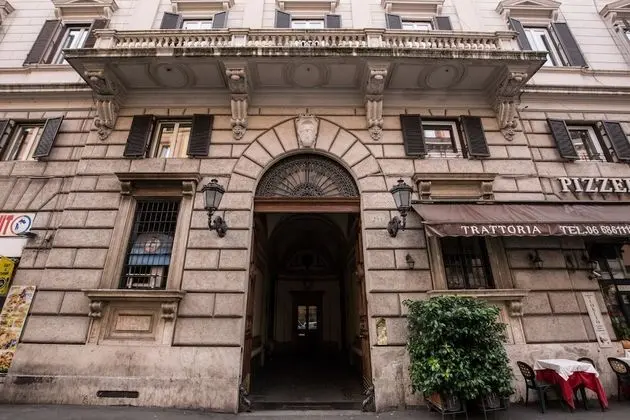 900 Liberty Guest House