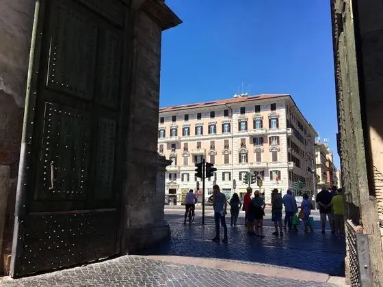 900 Piazza del Popolo - Dış Mekan
