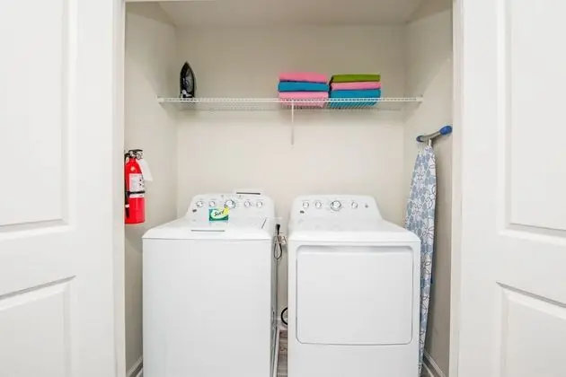 9092 Hazard Street - Dış Mekan