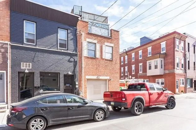 917 S 8th St. · Stylish 3 Bedroom Home in Bella Vista - Dış Mekan