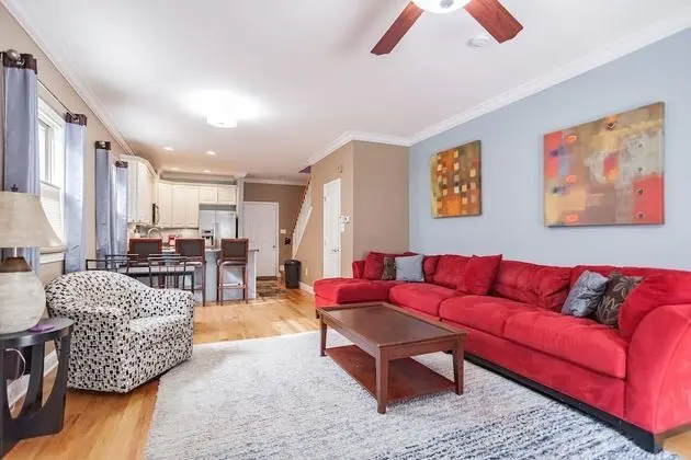 917 S 8th St. · Stylish 3 Bedroom Home in Bella Vista - Öne Çıkan Resim