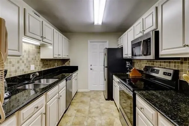 920 Cutter Court at The Sea Pines Resort - Mutfak