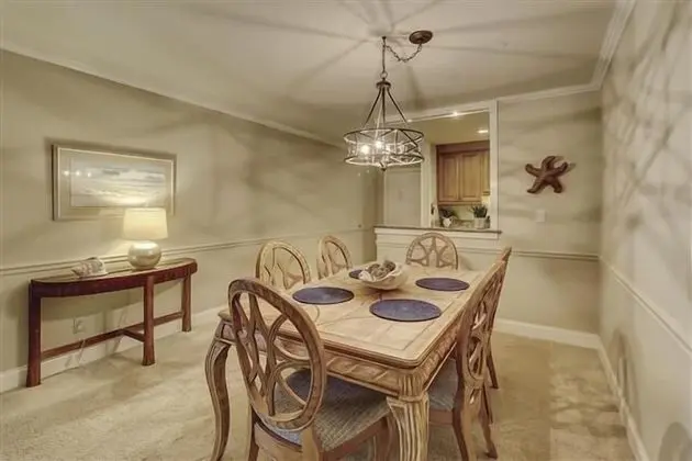 924 Cutter Court at The Sea Pines Resort - Mutfak