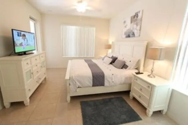 929 Emerald Green Court Pool ! 4 Bedroom Home by Redawning - Oda