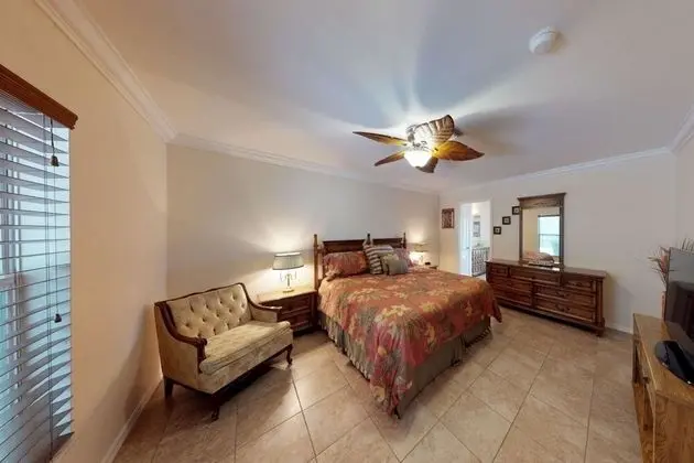 938 SW 6th Ct - Oda
