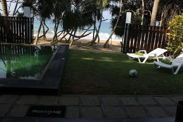 Villa 948 Beach Front with Pool