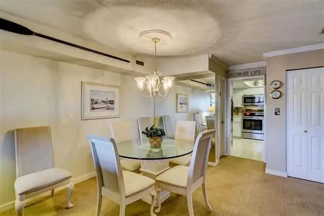 955 Cutter Court at The Sea Pines Resort - Mutfak