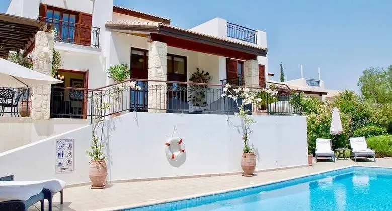 Villa 99 - Thrasos